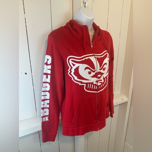 Victoria’s Secret Wisconsin Badgers Women’s  XS Zip-Up Hoodie Pink 5th & Ocean - Picture 3 of 10